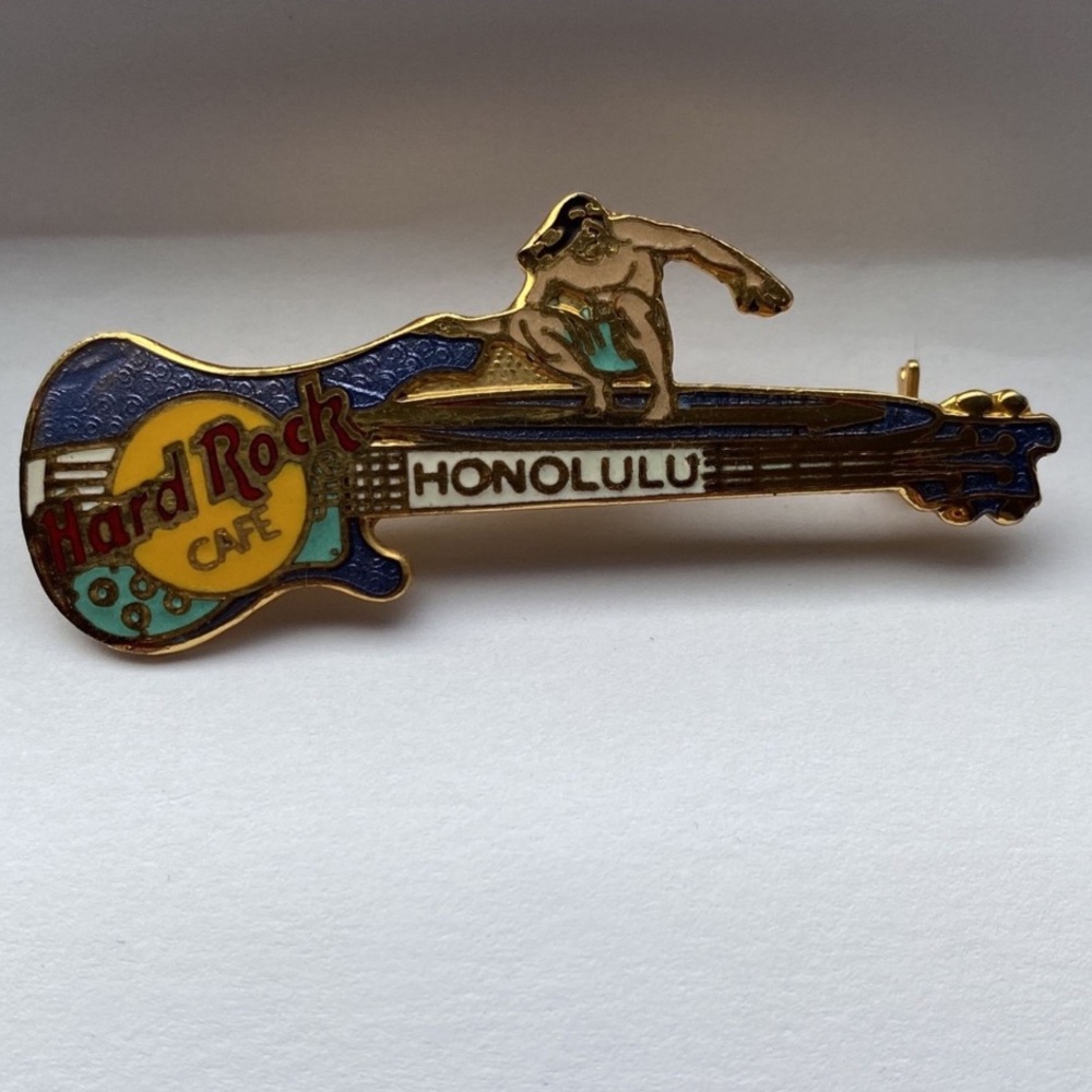 Hard rock Café pin Honolulu
